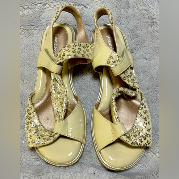 BeautiFeel Sandals - Picture 1 of 5